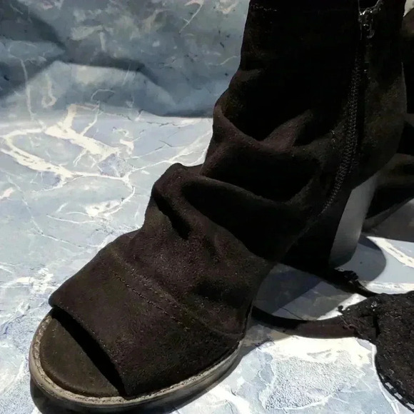 ☆☆☆Open toe boot style shoe - Picture 2 of 12